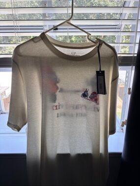 Vineyard Vines Cream Short-Sleeve Tee with Small Whales Graphic
